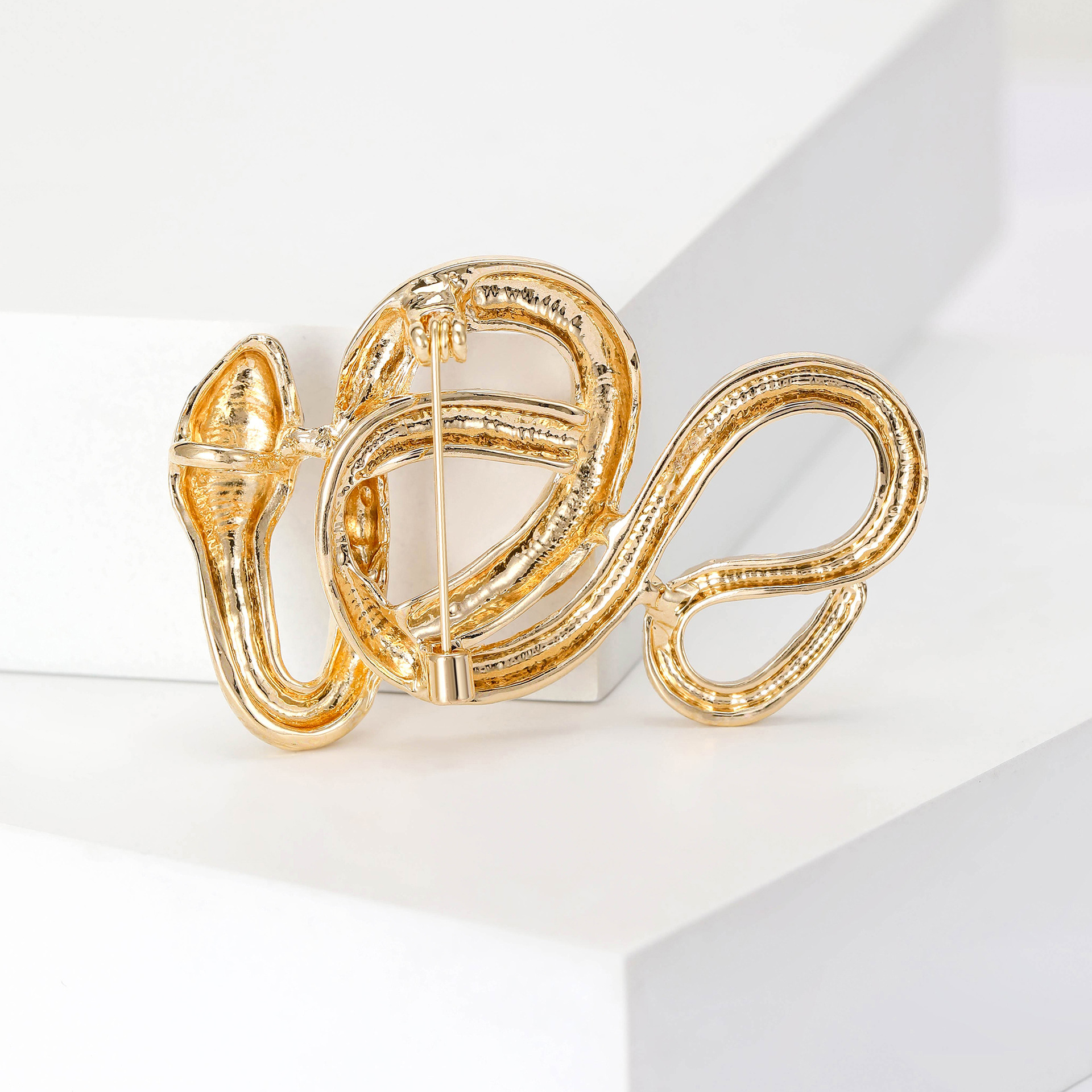 Silver Tone Textured Snake Brooch With Green Gemstone Eyes Elegant Party Jewelry And Gift For Her High Quality And Stylish Jewelry