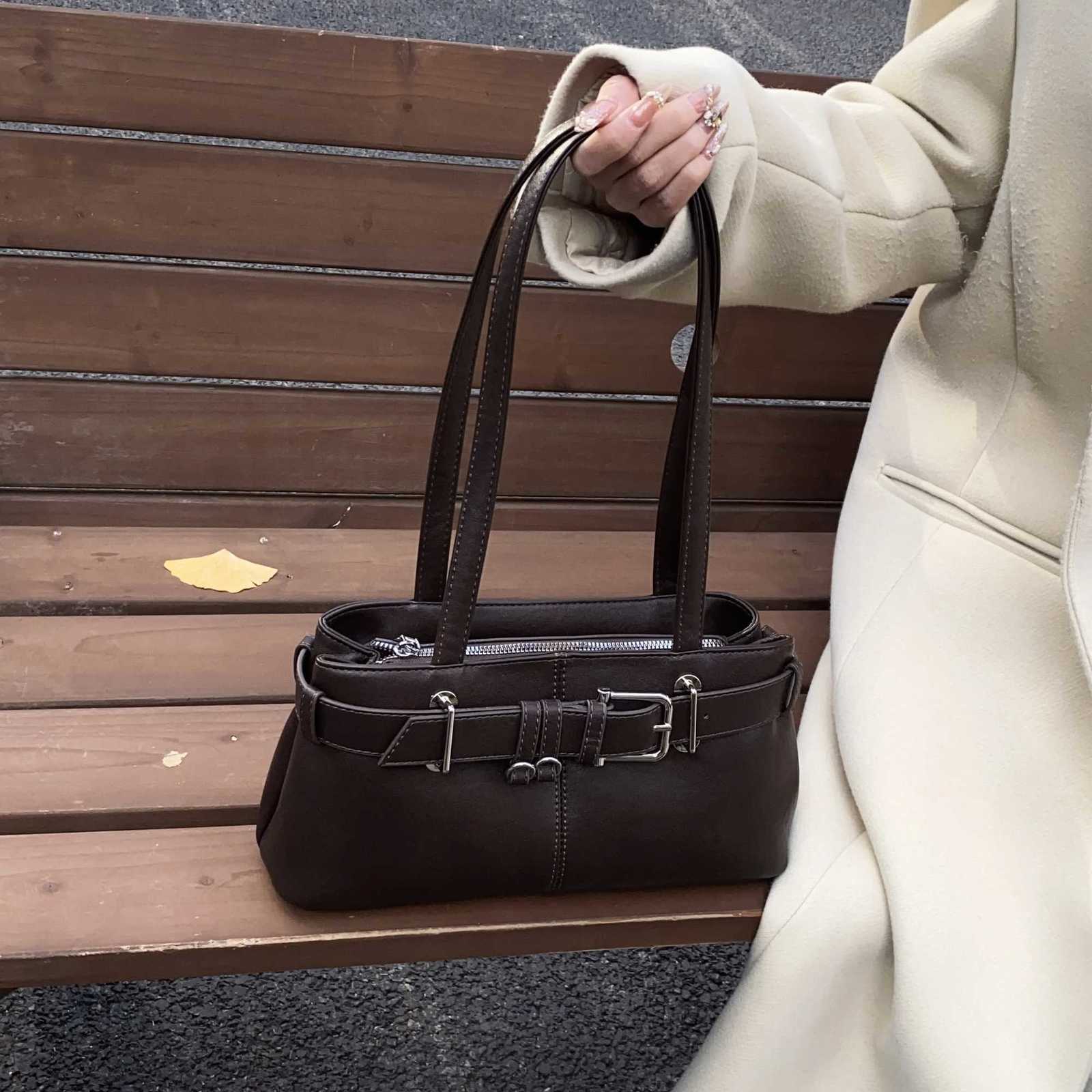 INS Underarm Motorcycle Bag Womens Belt Niche Single Shoulder Handbag Y250729