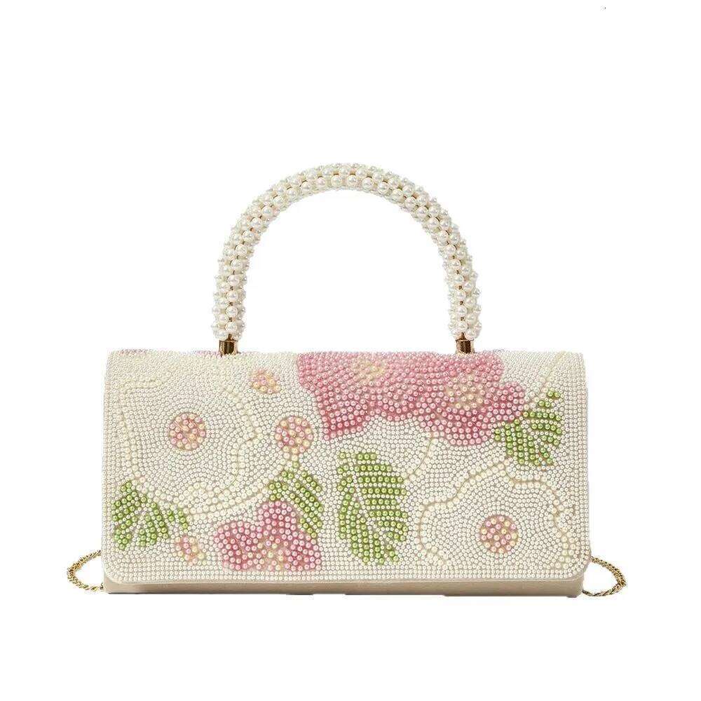 2025 New Chinese Style Exquisite Handheld Beaded Women Clutch Bags Elegant Fashion Small Square Haute Banquets Cheongsam Bag