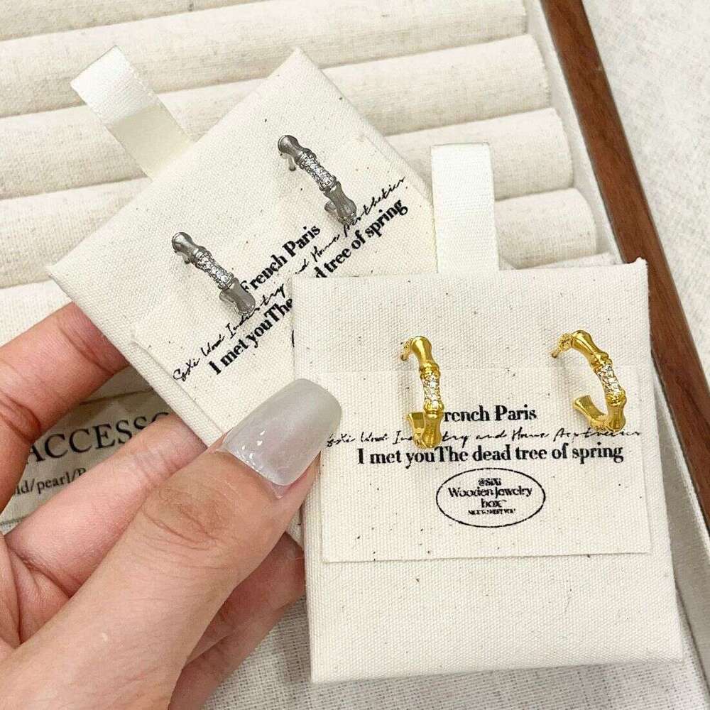 New Bamboo Stud for Women, Light , High-End Feel, Elegant Niche Design, Korean Style, Exquisite Fashionable Versatile Earrings 71e
