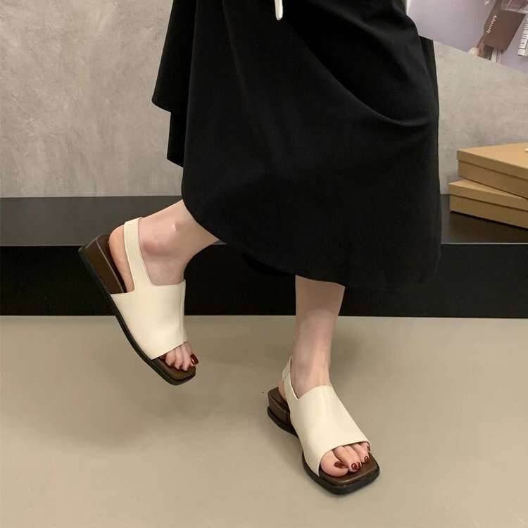 Genuine Soft Leather Flat Strap for Women Summer Outdoor 2025 New Simple French Style Open Toe Sandals