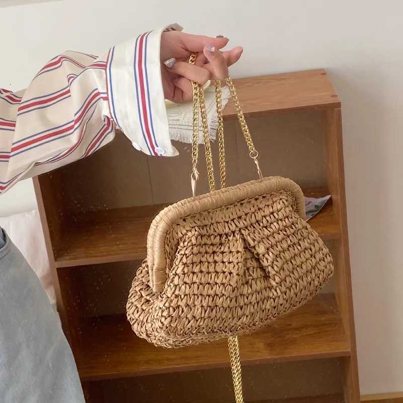 Gusure Summer Designer Shoulder Crossbody Bag Straw Weaving Clutch Purse Women Dumpling Crossbody Beach Bag Fashon Cloud Pouch Y250730