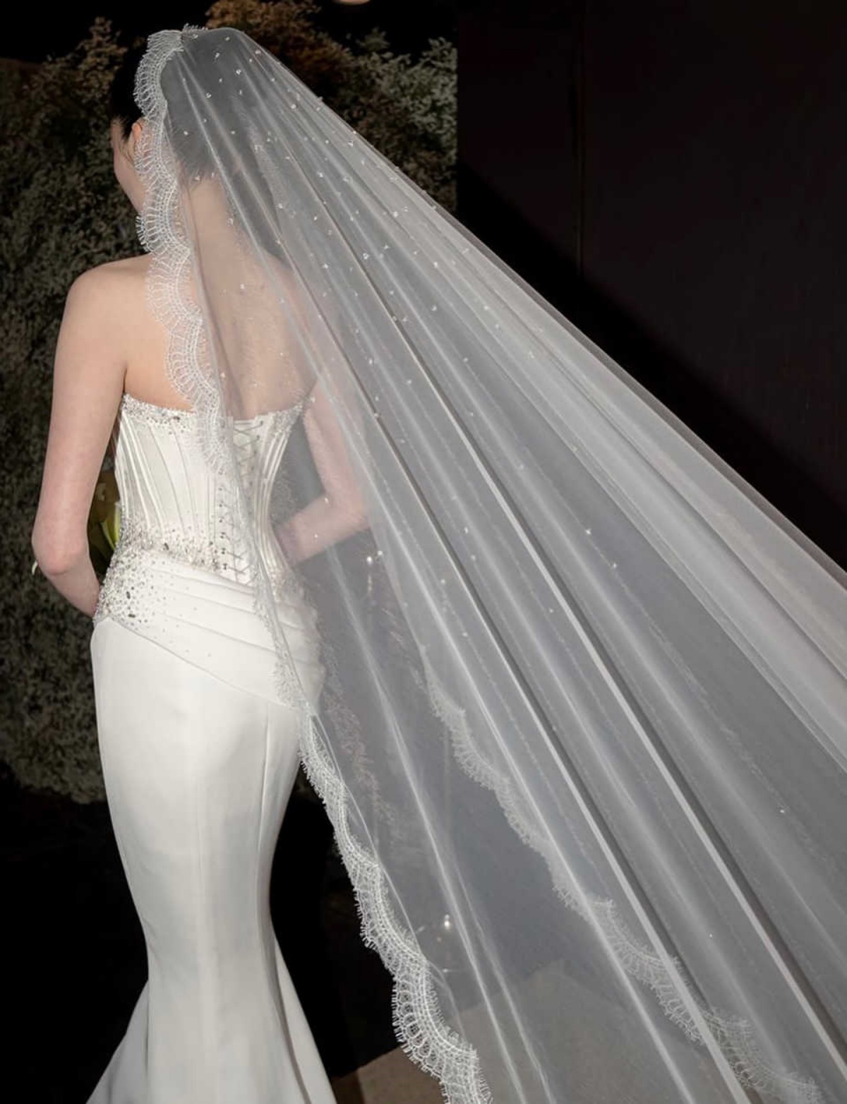 Wedding Veils 3M Long Cathedral One Layer Handmade Sequin Applique Edge Bridal Veil With Comb Bridal Wedding Accessories