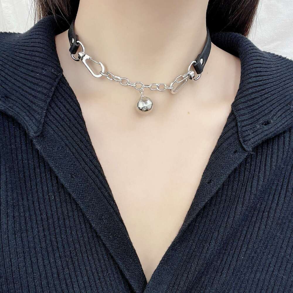 Bell Pendant Choker Black Necklace Neck Accessories Collarbone Chain Niche Simple Trendy dee