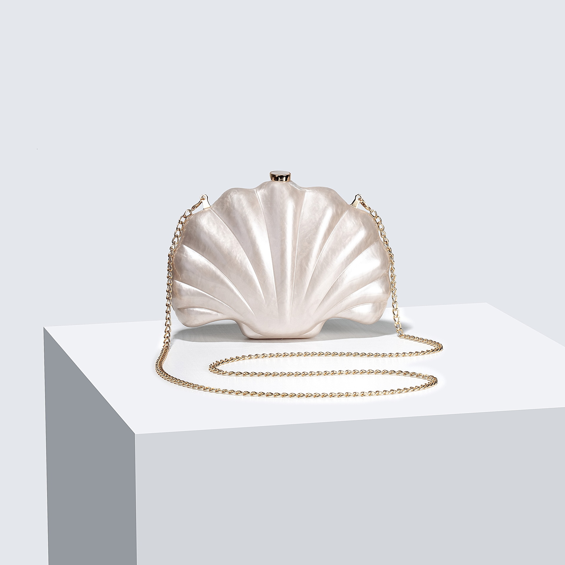 Women's new European and American style single shoulder crossbody bag, irregular shell acrylic bag, designer bag, handbag