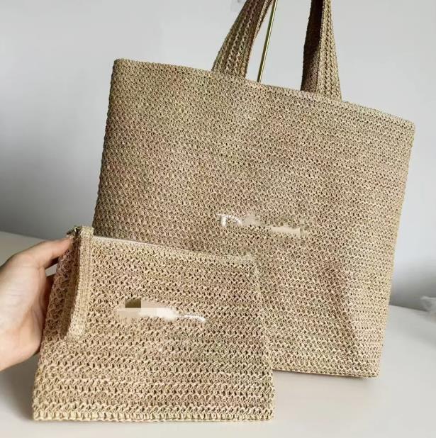 Designer Women's Straw Bag One Shoulder Beach Bag with Handle Knitted Gift Bag Classic Cosmetics