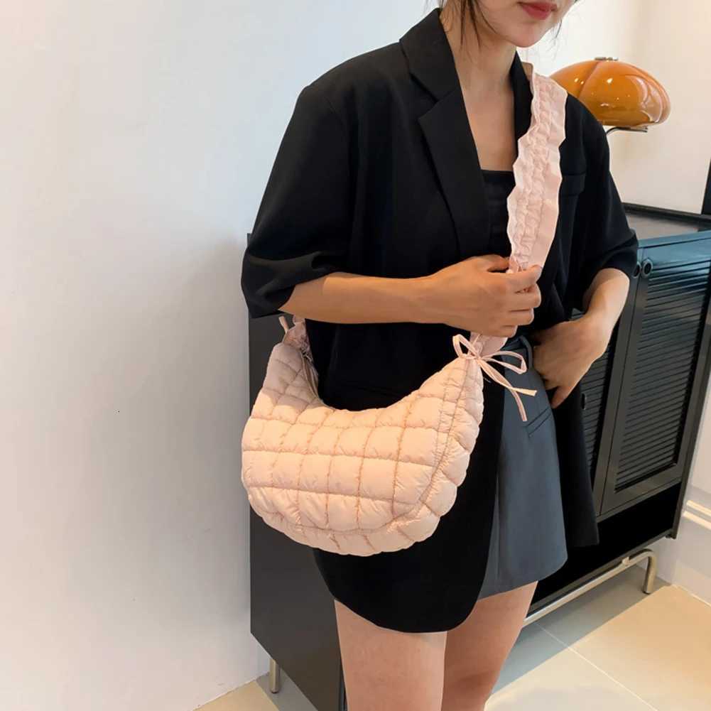 Women Crossbody Bags Solid Quilted Padded Bubble Cloud Bag Ruched Big Purse Zipper Closure Adjustable Shoulder Strap Travel Bags Y250730