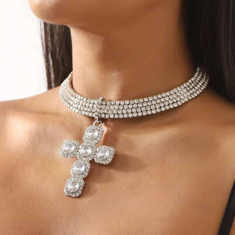 European American High-End Women's Hip-Hop Stylish Choker Necklace Gold Plated Dia Cross Collar Link Alloy Trendy Chains