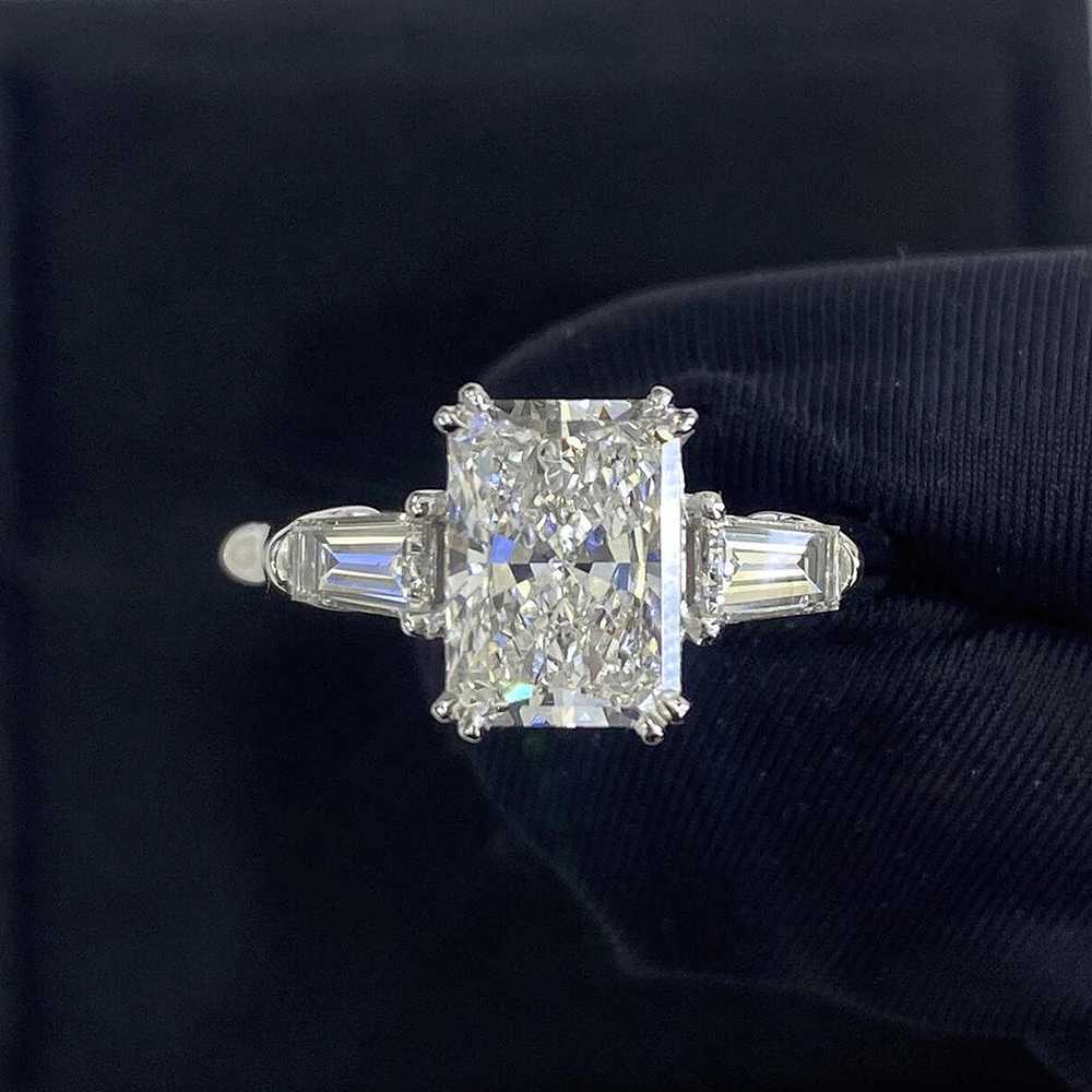 1/2/3/4 Carat Radiant Cut Full Moissanite Engagement Ring with Tapered Baguette Shape Diamond S925 Silver Wedding Rings for Women y250730