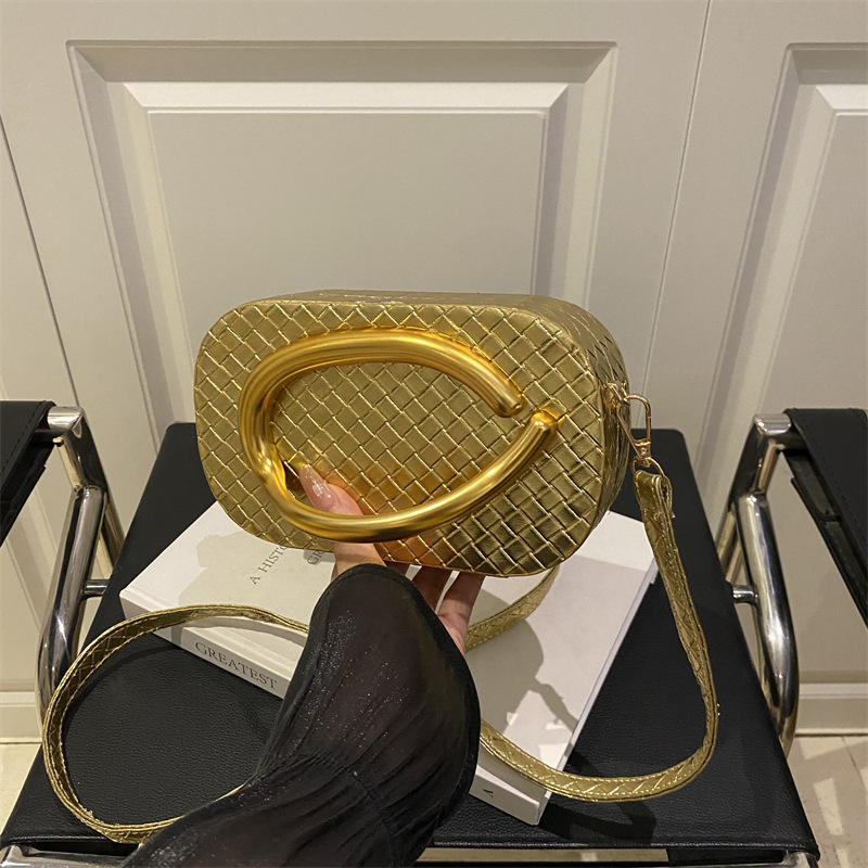 Hot Selling Wrist Box for Women 2025 New Fashion Woven Feel Single Shoulder Crossbody Evening Bag ddmymoon