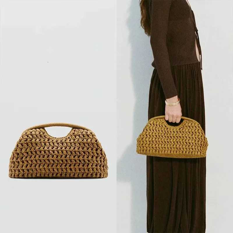 Summer Straw Bag Women Woven Clutch Purse Bag Rattan Handmade Handle Boho Ladies Travel Beach Versatile Kintted Tote Bag Y250730