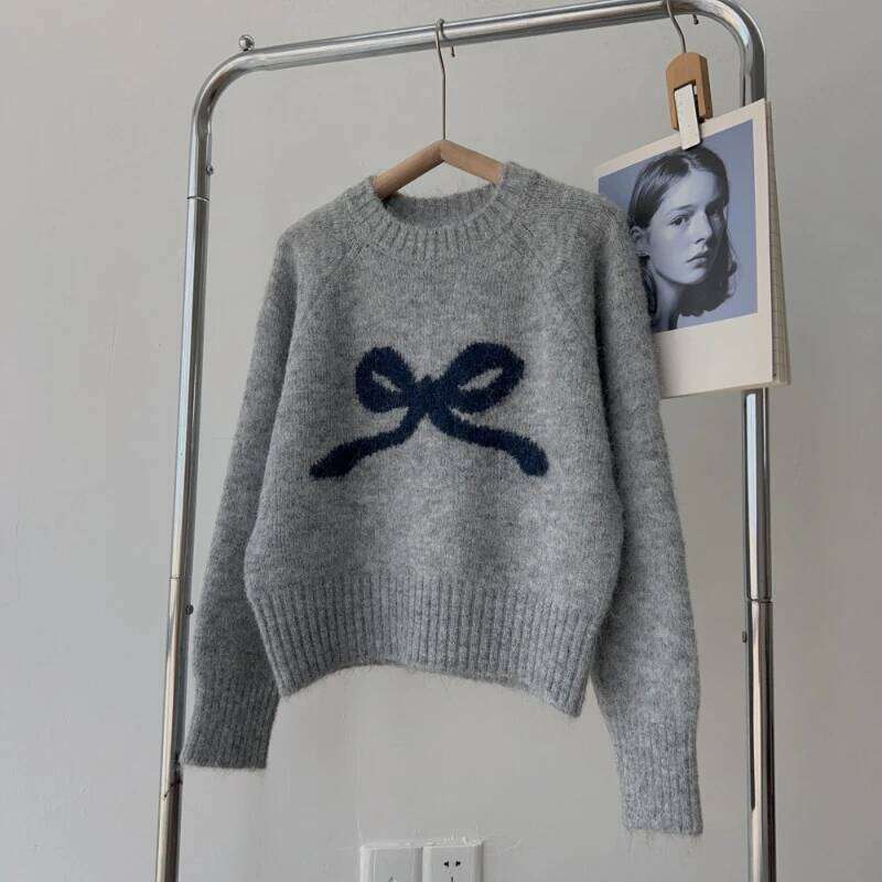 Designer Leisure High Quality Gray Bow Round Neck Pullover Inner Wear Sweater Women Autumn and Winter 2024 New Small Soft Glutinous Base Knit