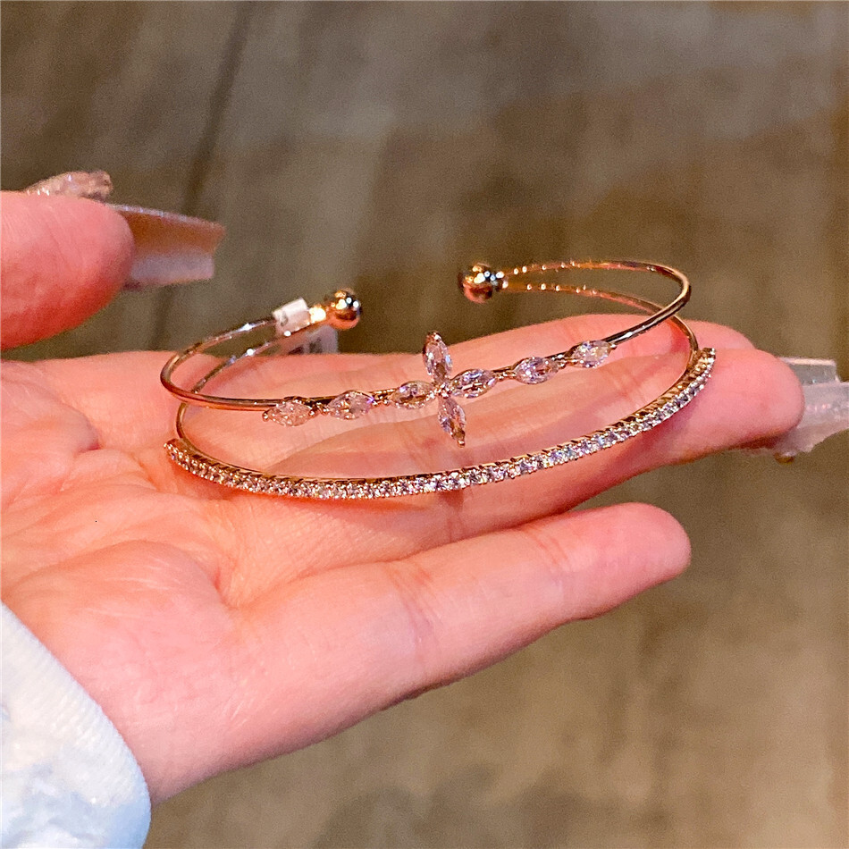 Madam Sparkling Zircon Bracelet Rose Designer Bracelet Gold Cross Bracelet 2025 Korean Version High-end Bracelet For Women