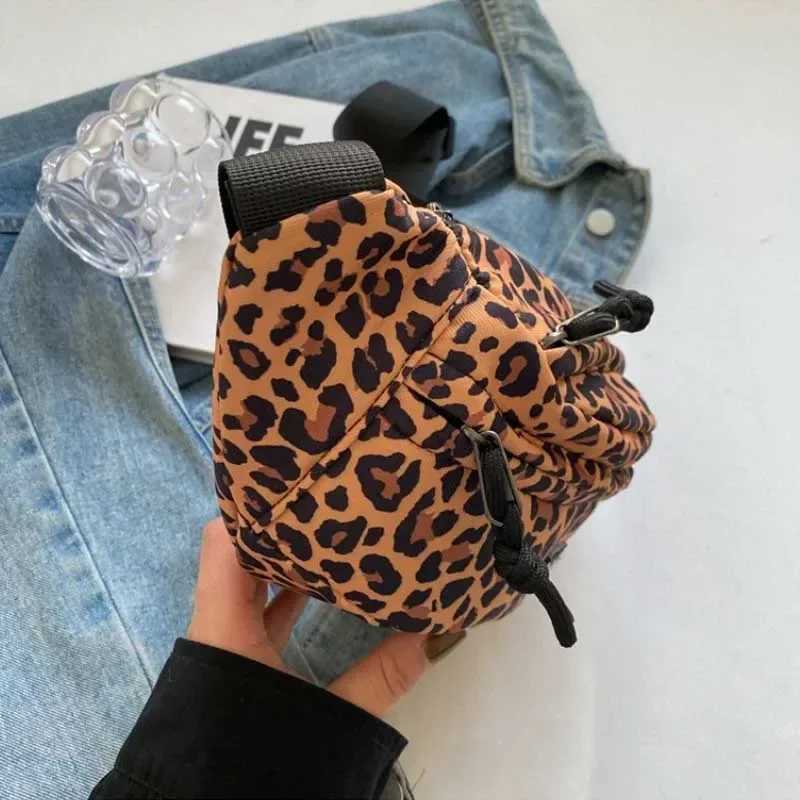 Vintage Leopard Printed Fanny Packs For Women Fashion Zebra Stripe Waist Bag Portable Female Waist Pack Lady Crossbody Chest Bag G250729