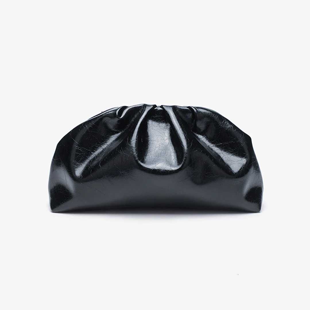 2025 New Womens Zipper Handbag Fashion Simple Multifunctional Clasp Bag Mushroom Nail Large Capacity Folded Cloud Dinner Bag Y2508091