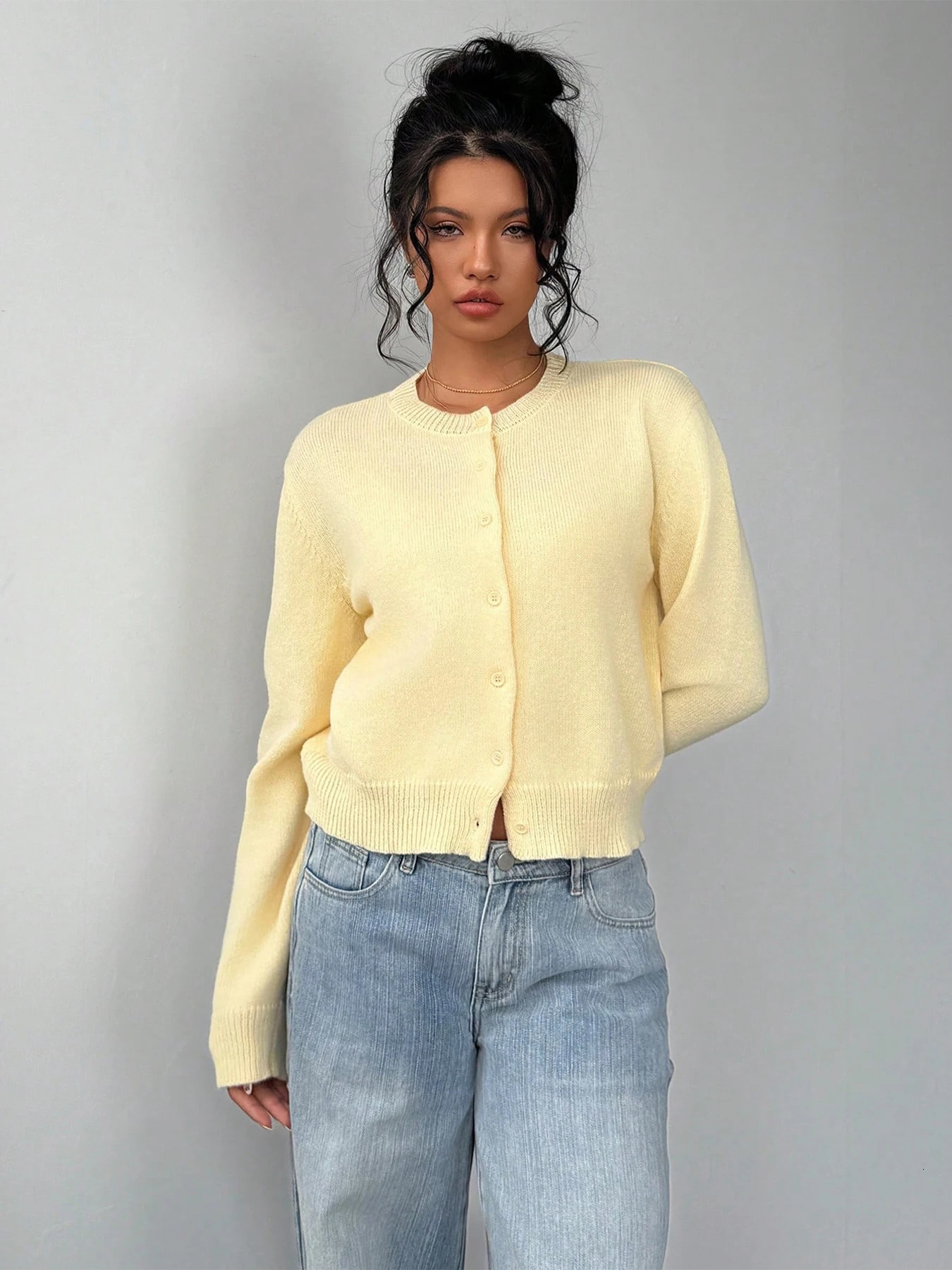 Autumn and winter simple plain color long sleeved cardigan knitted sweater 250730