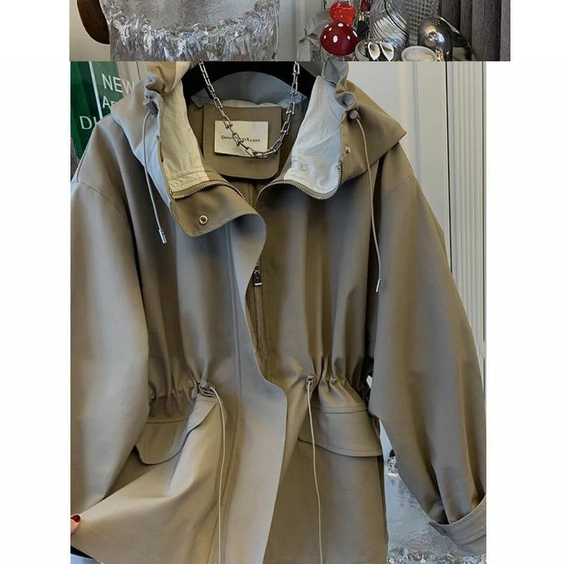 Korean Vintage Long Sleeved Casual Short Windbreak Jacket Women Hood Drawstring Zipper Jacket Oversized Windbreaker Jaquetas 250728