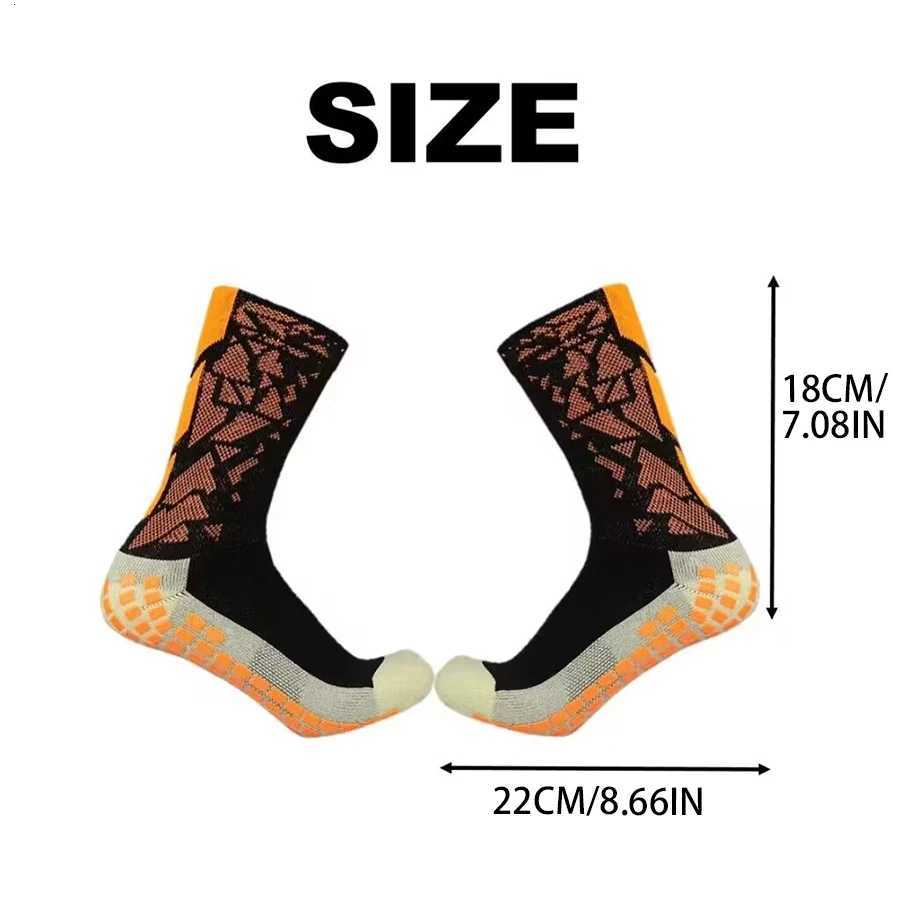 1 Pair New Men Women Camouflage Arrow Soccer Socks Comfortable Breathable Anti-slip Silicone Football Running Cycling Socks Z250731