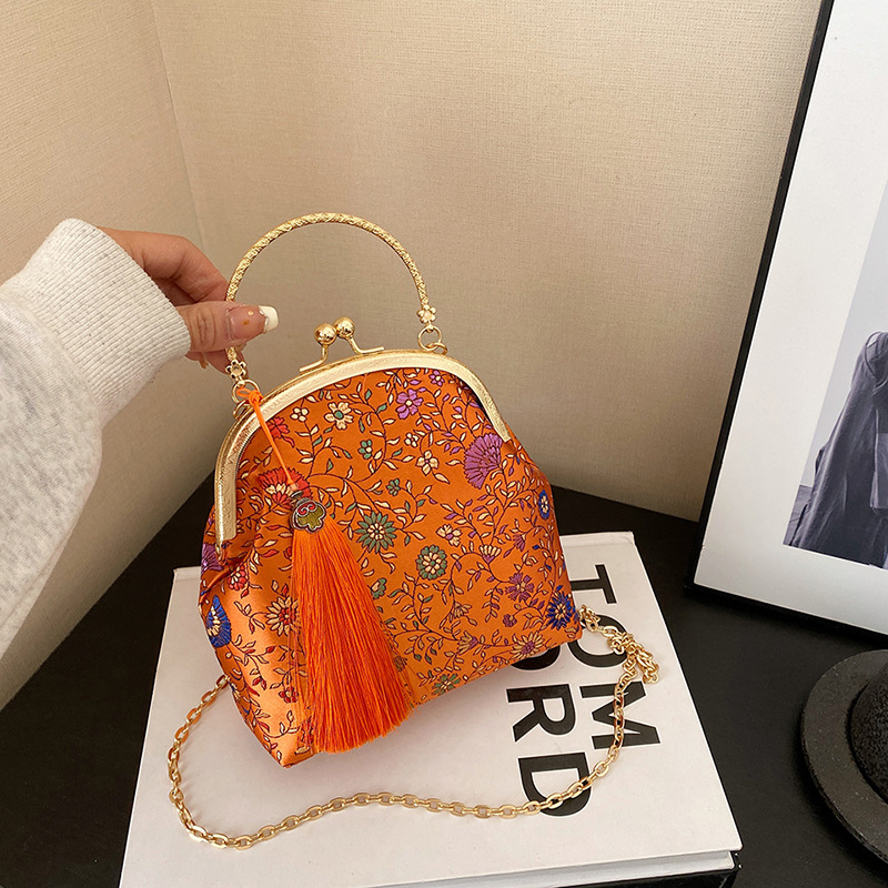 Hanfu Qipao Handbag High-end Exquisite Shell Chinese Style Embroidery Chain Shoulder Crossbody Bag ddmymoon