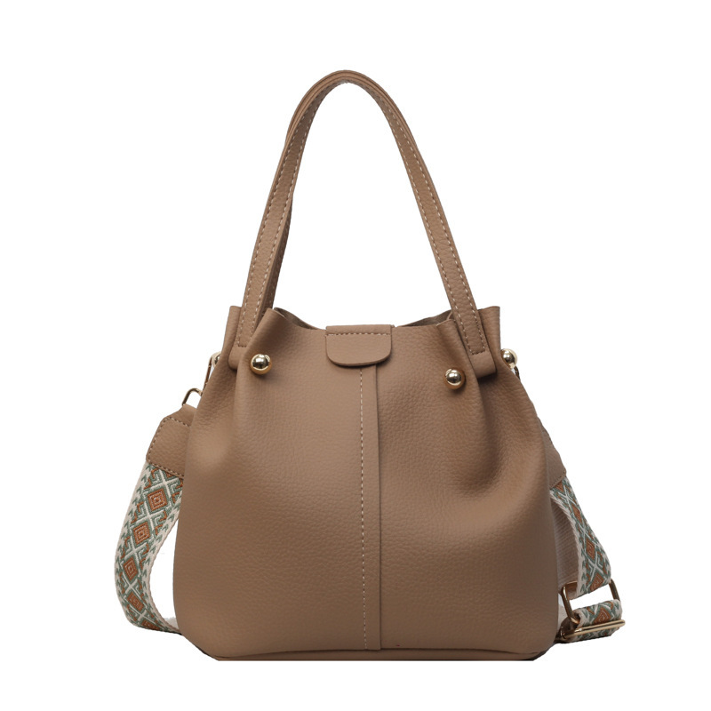 Premium Versatile Bag Ladies 2025 New Wide Shoulder Strap Portable Crossbody Bag Textured Hand Carry Bucket Bag