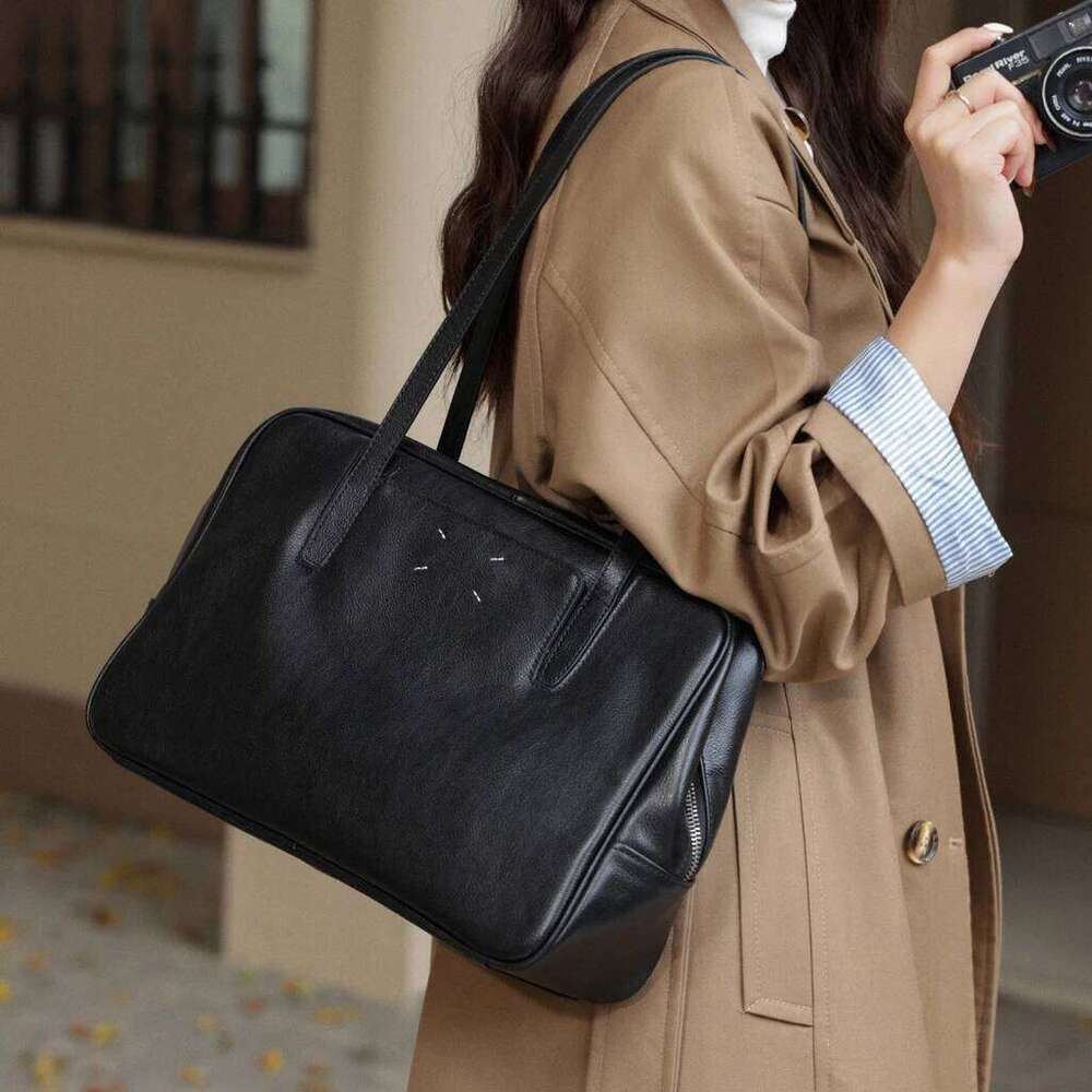Genuine Leather Underarm Tote 2025 New Niche Design Large Capacity Cowhide Simple Fashionable Women's Handbag Shoulder Bag