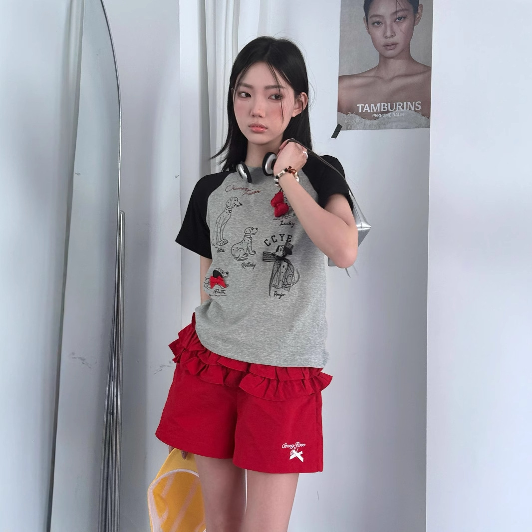 2025 summer new sweet and cool style spray painted Dalmatian dog bow small version short sleeved women's T-shirt new designer T-shirt