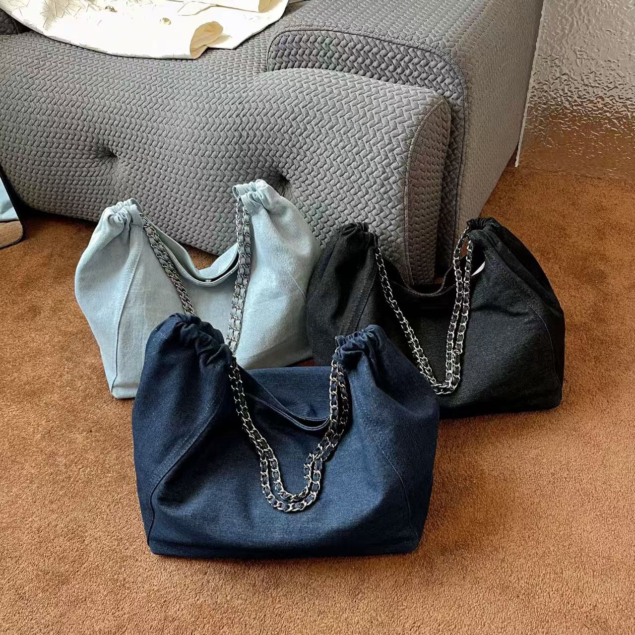 Large Capaci Commuter Women's Bags 2024 New Faion Denim Chain Tote Spring Summer Feel Single oulder Bag Soft Handle