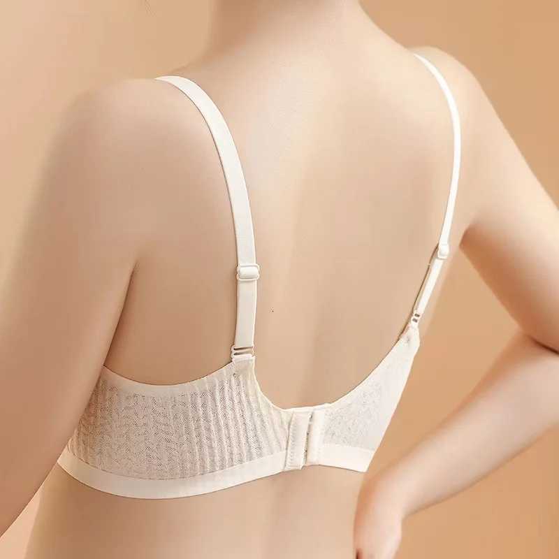 New Top Lace Seamless Womens Underwear Small Chest Gathered Non-slip No Steel Ring Sexy Sling Beautiful Back Bra Thin Section Z250730