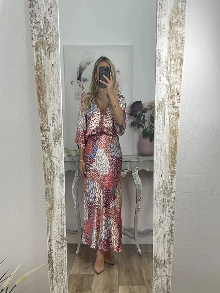 Color Blocked Printed Shirt Long Skirt Two Piece Set Fashion Silk Satin Straight Tube Casual Short Sleeved Blouse Beach Skirts 250808