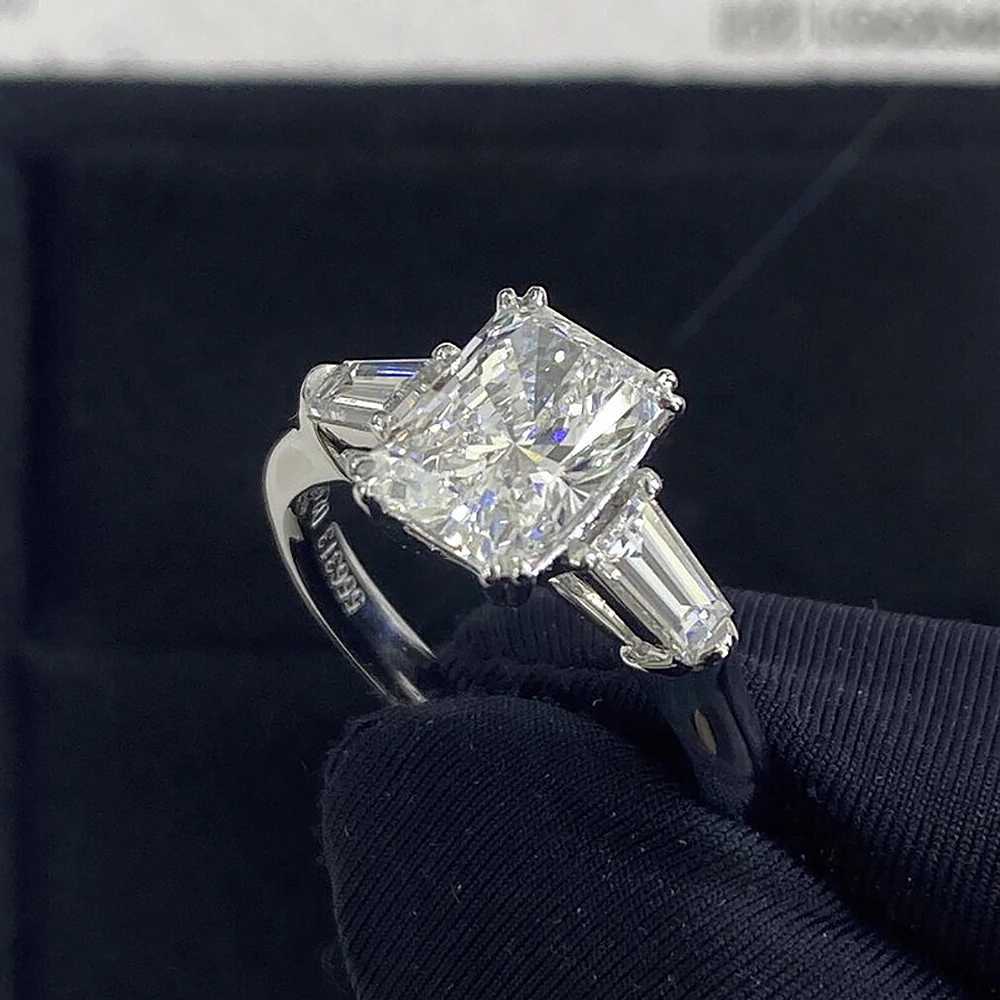 1/2/3/4 Carat Radiant Cut Full Moissanite Engagement Ring with Tapered Baguette Shape Diamond S925 Silver Wedding Rings for Women y250730
