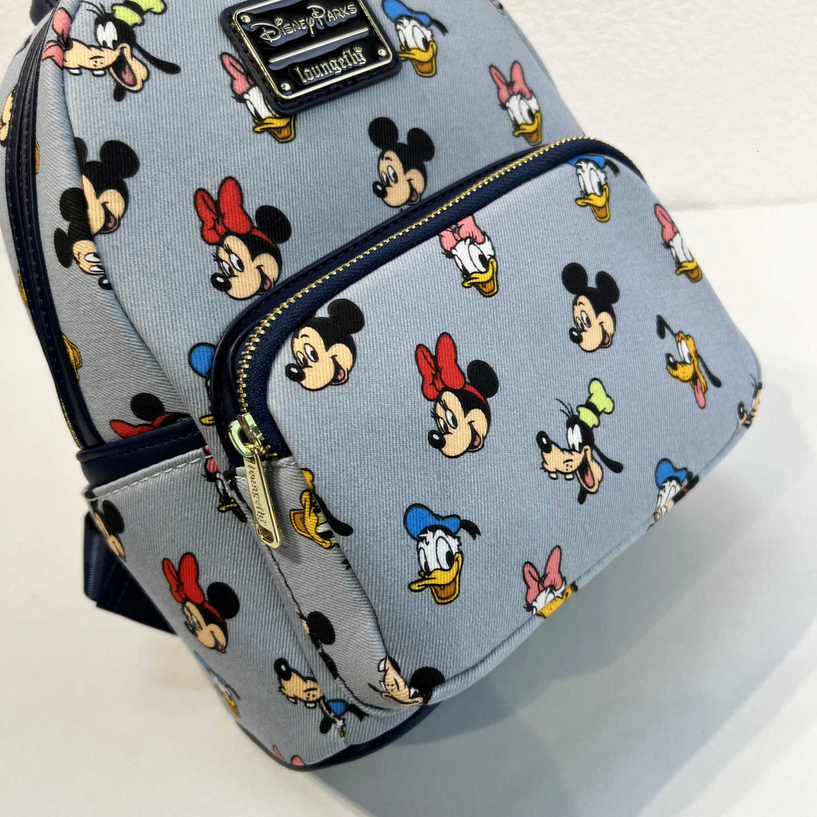Disney Miniature Character-Themed Rucksack Fun-Inspired Unisex Mickey Mouse Padded Laptop Case Ideal For Travelling H251119