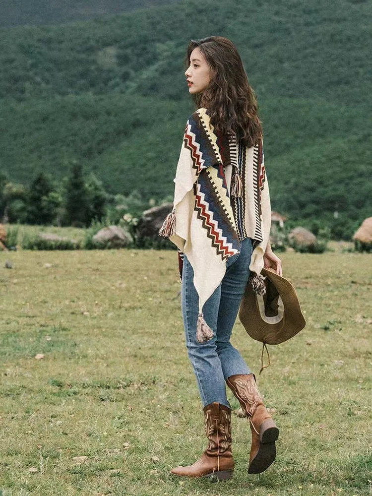 GypsyLady Boho Vintage Chic Knitted Cloaks Cape Autumn Winter Warm Stripped Poncho Capes Tassels Cloak Poncho Outwear 250729