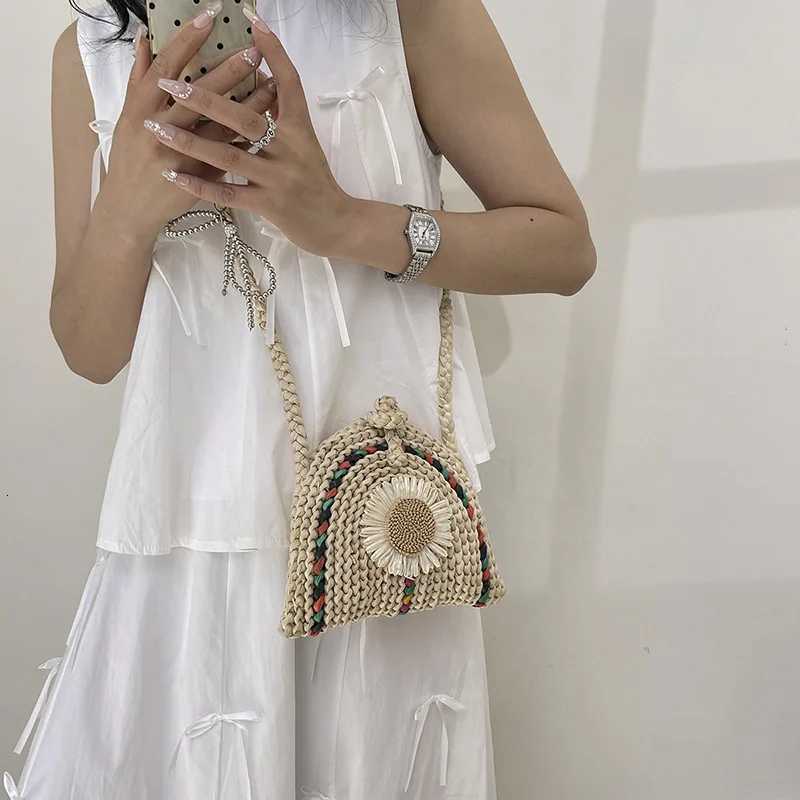 Fashion Colorful Straw Design Womens Shoulder Bags Casual Lightweight Ladies Crossbody Shell Bag Portable Female Phone Handbags Y250730