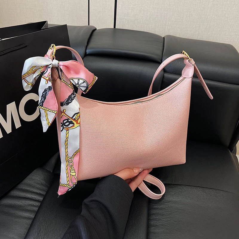 High-end Large Capacity Underarm for Women 2025 New Fashion Light Luxury Handbag Versatile Commuter Crossbody Bag ddmymoon