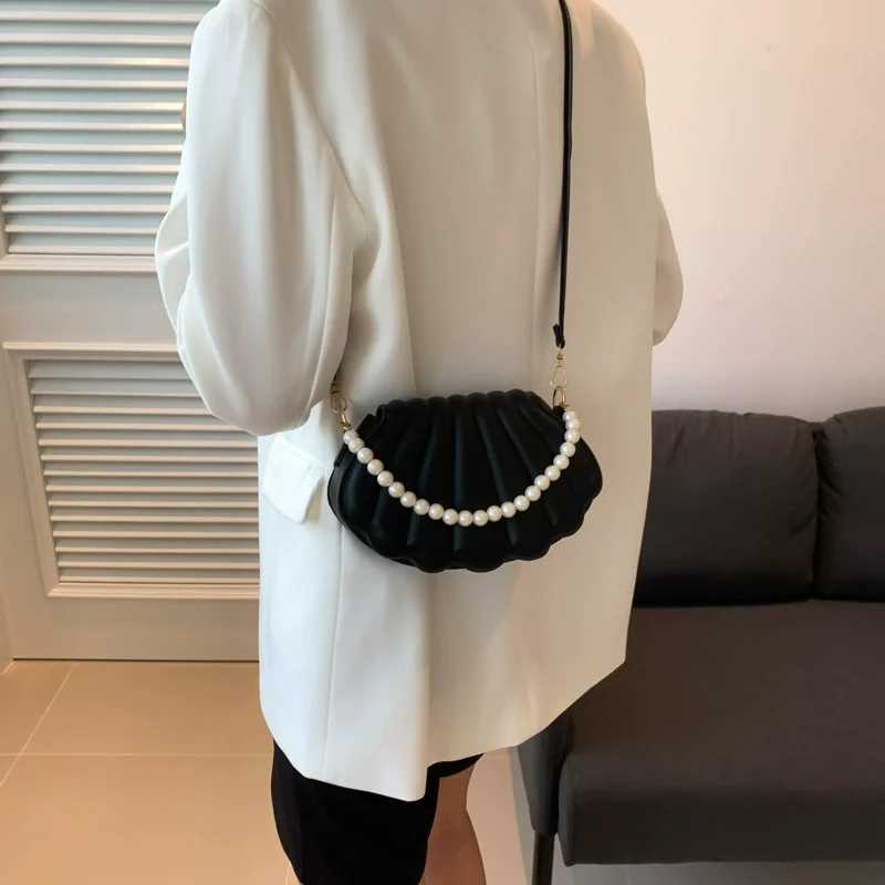PU Leather Women Small Crossbody Shoulder Bags Shell Pearls Handbags Solid Color Lady Messenger Bag Trendy Cellphone Clutch Bag Y250730