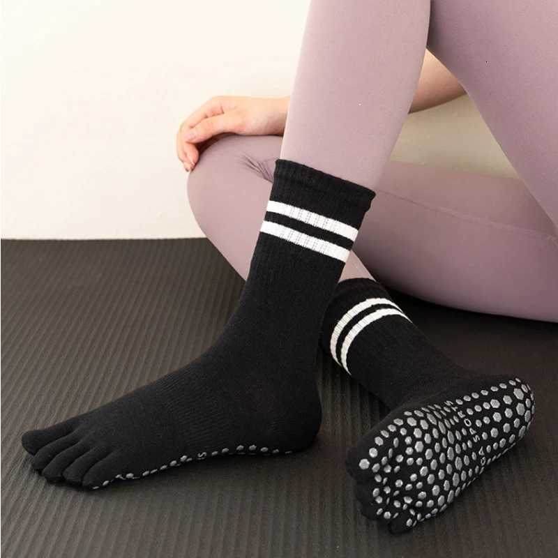 5 Toes Yoga Socks Women Casual Striped Indoor Floor Dance Sports Socks Cotton Breathable Non-slip Gym Fitness Pilates Socks Z250731