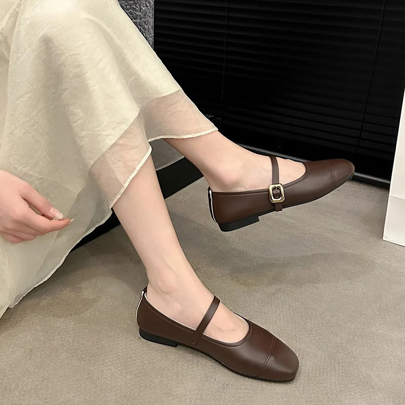 Spring/Autumn Fashion Buckle Single Womens Solid Color Model Square Toe Beautiful Casual and Comfortable Loafers Zapatos 250724