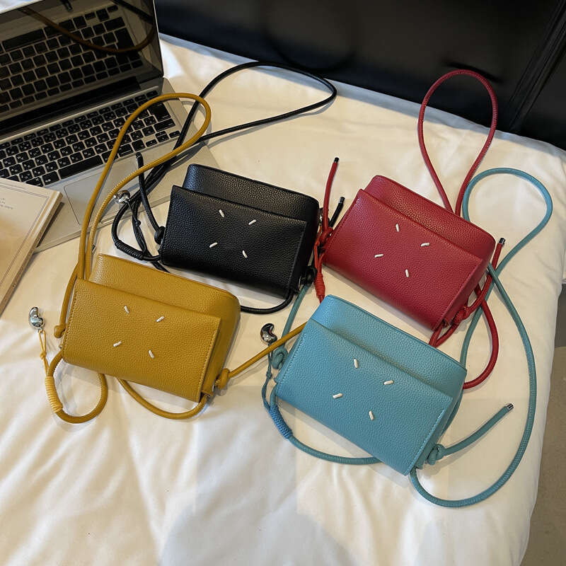 Summer New Dopamine Color Single Shoulder Light Luxury Design bag, Simple Commuter Crossbody bags designer women