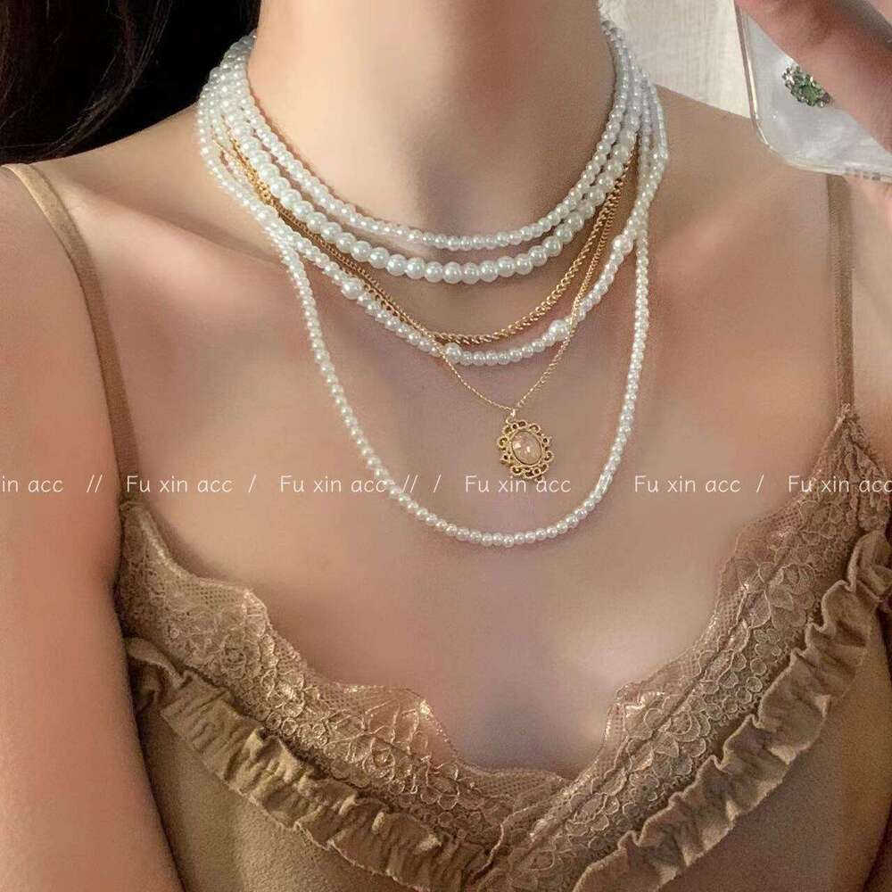 American Style Women's High Pearl Metal Necklace Multi-layer Stacked High-end Light -style Choker 07f