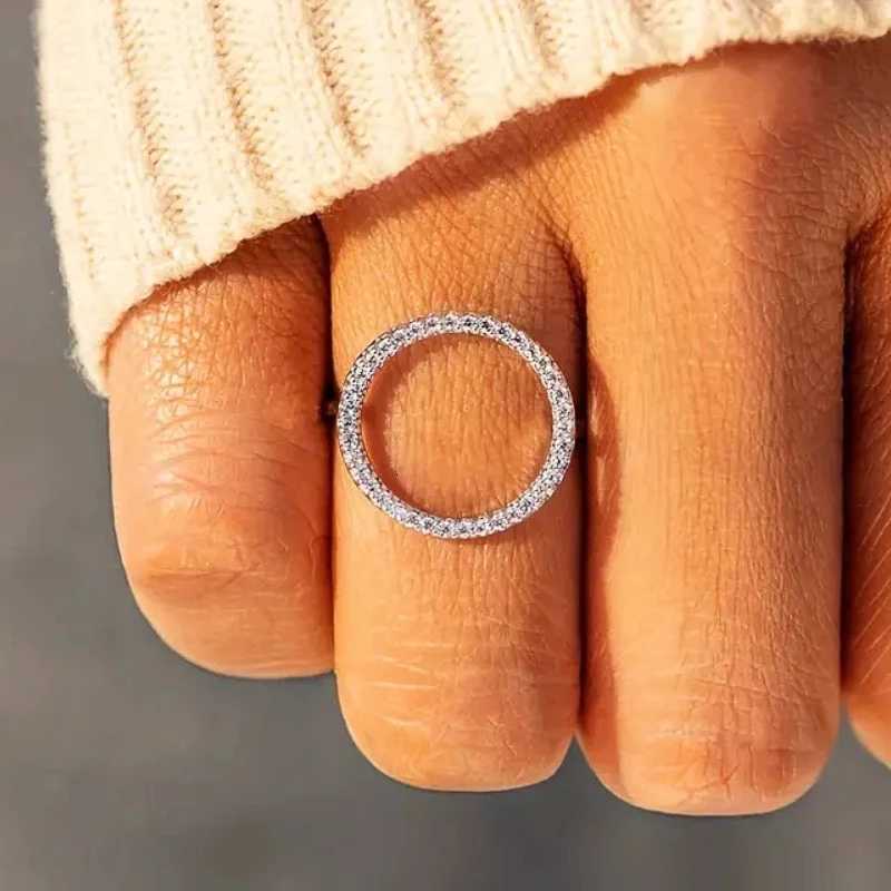 8 Hollow Round Shaped Finger Ring for Women Sparkling CZ Minimalist Wedding Rings Statement Accessories Drop Ship Jewelry y250730