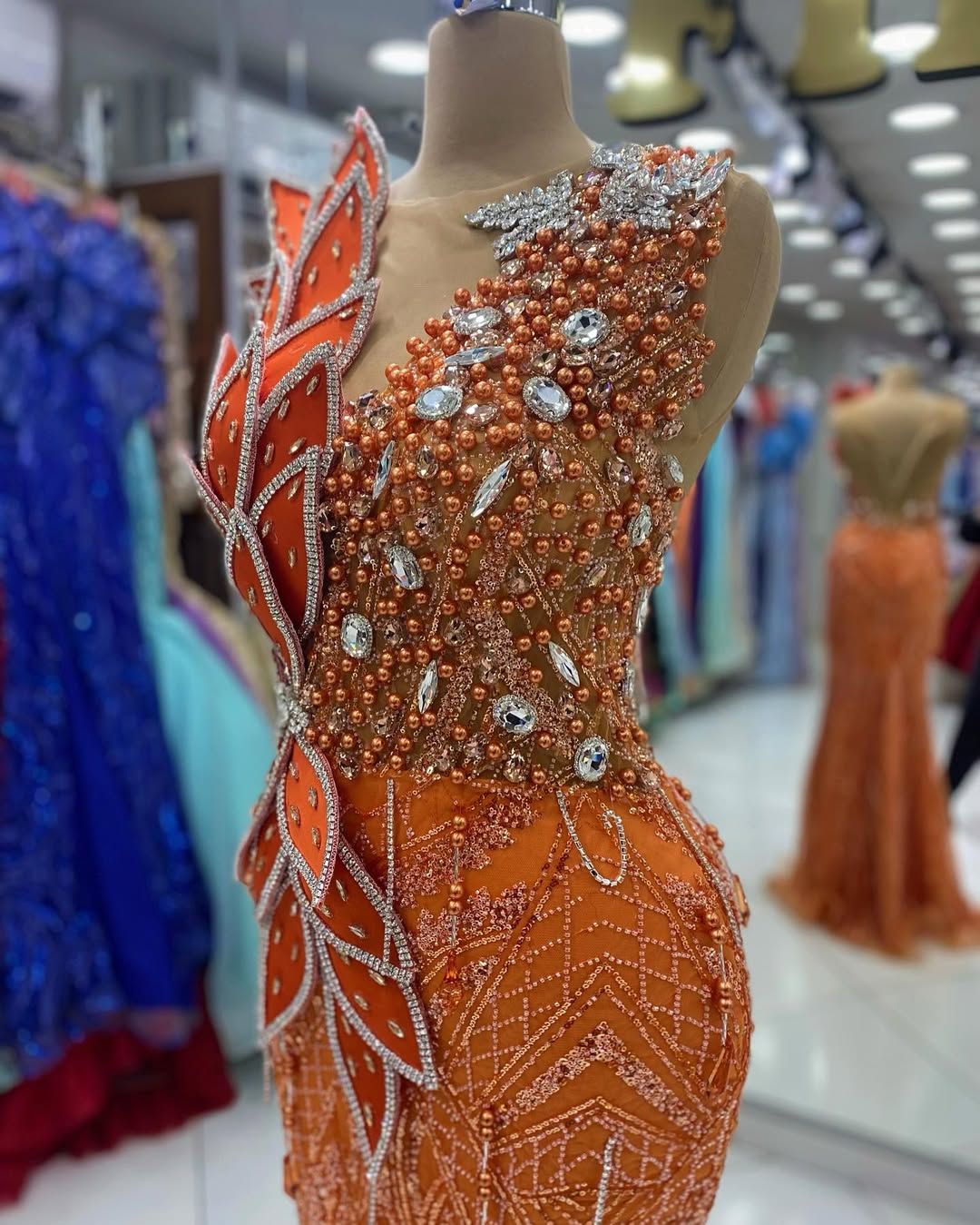 2025 Aso Ebi Orange Prom Dress Evening Dresses Formal Gowns Sheer Neck Beaded Lace Rhinestones Crystals Birthday Dress Second Reception Gowns AM2570