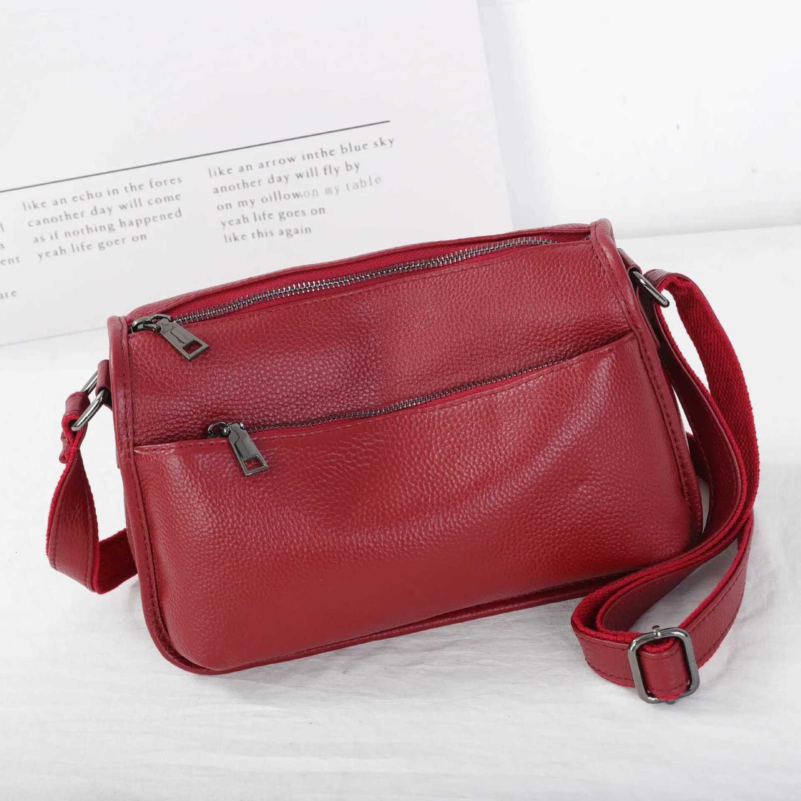 Womens Top-Grain Cowhide Leather Shoulder Bag Spacious Minimalist Crossbody for Effortless Commuting Tote with Adjustable Strap Y250730