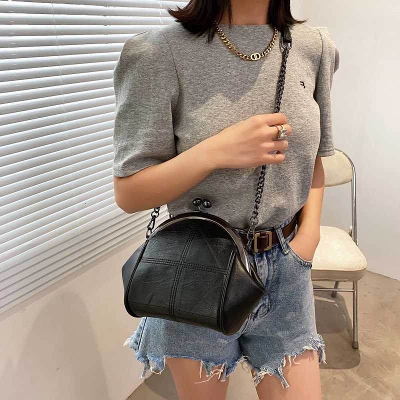 Vintage Fashion Crossbody Bags For Women Pure Color Large Capacity PU Leather Shell Purses And Handbags 2022 Designer Bag Y250730