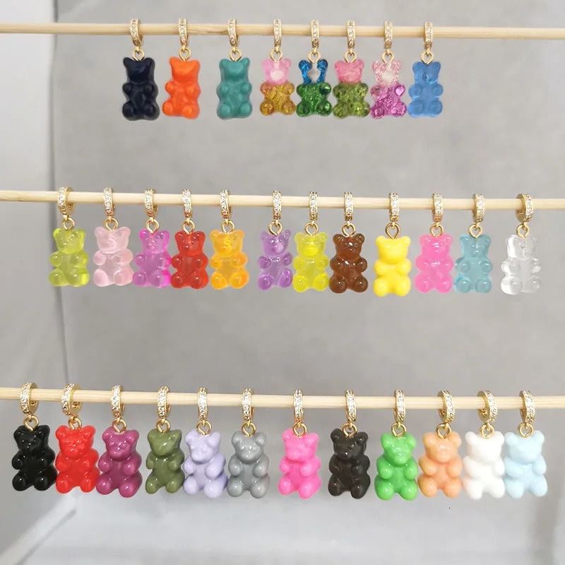 QMHJE Candy Color Resin Bear Necklace for Women Pearl Chain Beads Choker Link Neon Green Yellow Jewelry Bohemia Cute 250729