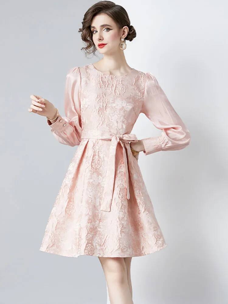 High End Light New Autumn Tmperament Jacquard Dress Women's Fashion O-Neck Long Sleeve Lace Up Dresses dongdumaoyi