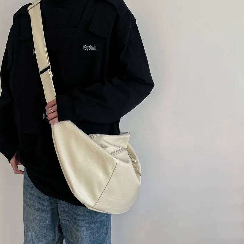 Large Capacity Men's Locomotive Riding Personalized Cross-body Messenger Underarm Shoulder Oblique Fiess Bag Casual