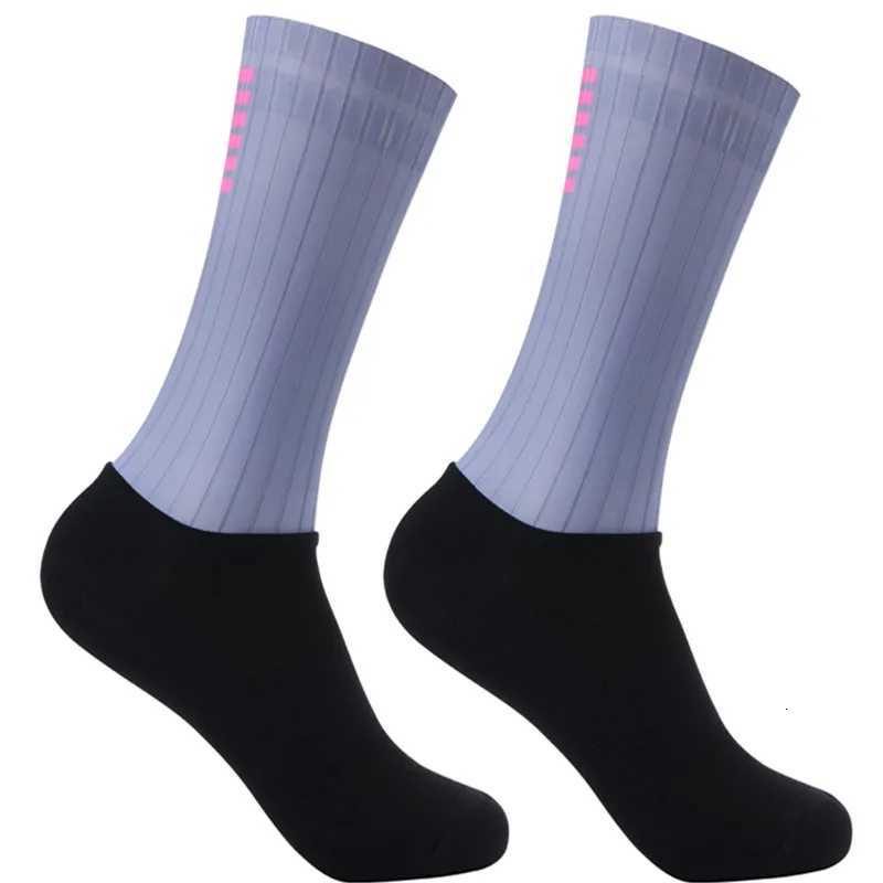 Anti-Slip Silicone Summer Aero Socks Whiteline Cycling Socks Men Bicycle Sport Running Bike Socks Z250731