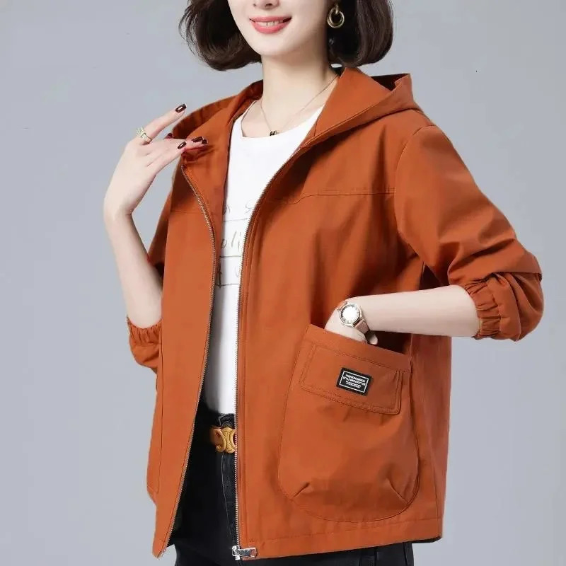 Spring Autumn Womens Jackets Long Sleeve Windbreaker Middle-Aged Mothers Coat Hooded Short Jacket Loose Outwear 250728