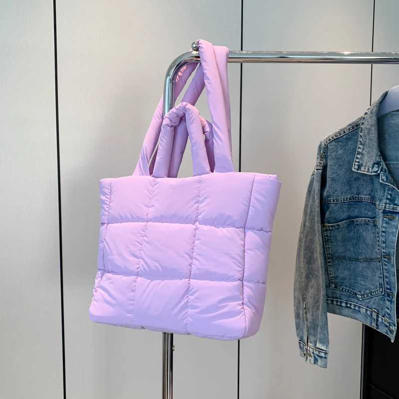 Women Puffer Tote Bag Fashion Shoulder Bag Large Capacity Chic Hobo Bag Lightweight Soft Cloud Tote Bag Stylish Commuting Bag Y250730