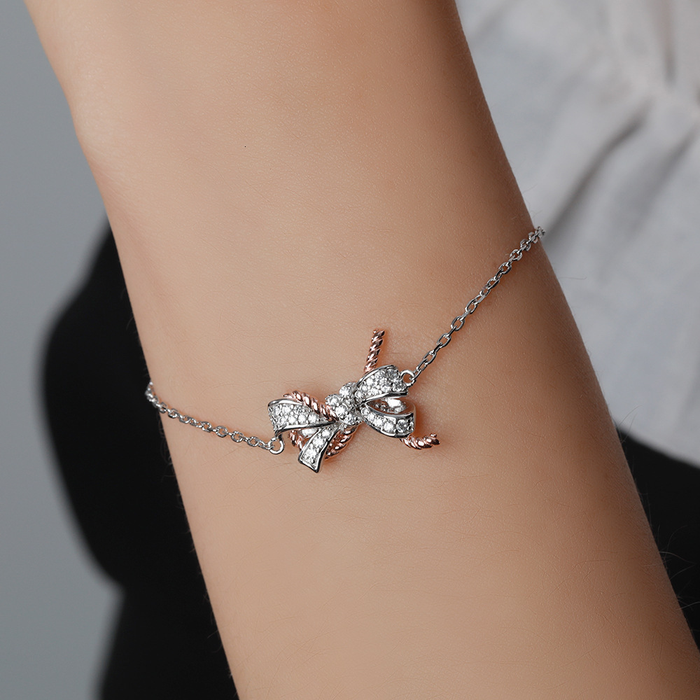 New Madam European And American 925 Silver Bow Bracelet Niche Pure Silver Butterfly Jewelry Designer Bracelet High-end Ins Fashion Silver Jewelry Whol